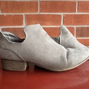 American Eagle Booties